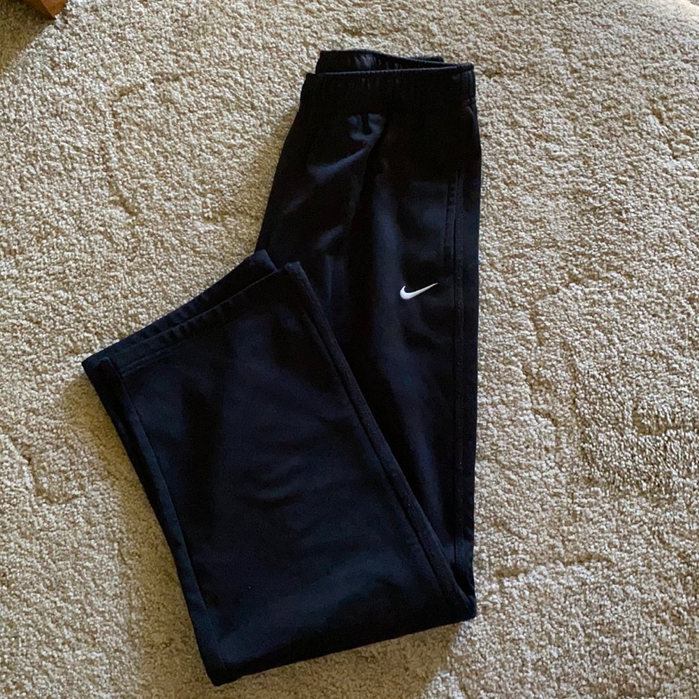 Kids Nike therms-fit pants